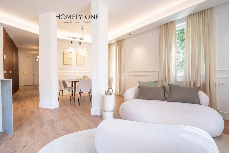 Foto 3e68f844-e6fa-4ded-b3df-8035966adb09. Piso maravillosa vivienda totalmente exterior con 10 huecos a la calle 6 balcones en Madrid