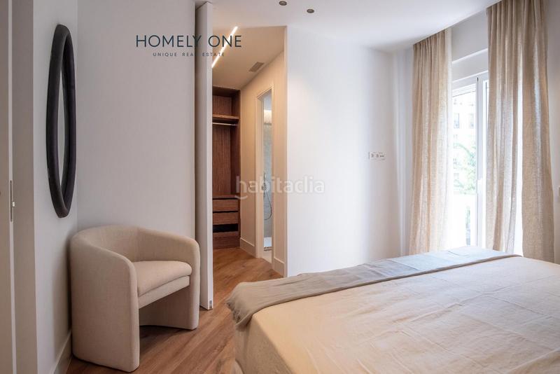 Foto cebc6998-fd87-4952-ad93-a9036cbe8733. Piso maravillosa vivienda totalmente exterior con 10 huecos a la calle 6 balcones en Madrid