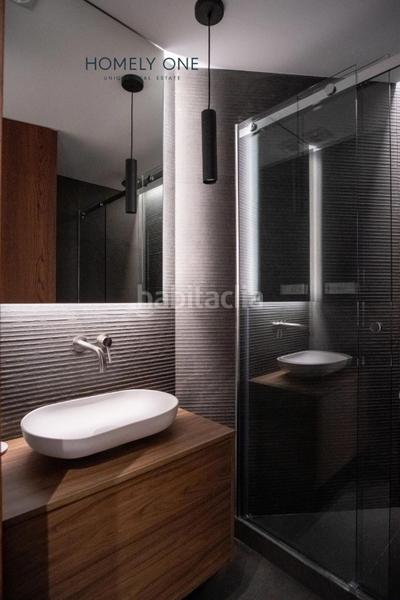 Foto 3e92d643-1e8f-43e2-b5ea-421c6f102adb. Piso maravillosa vivienda totalmente exterior con 12 huecos a la calle en Madrid