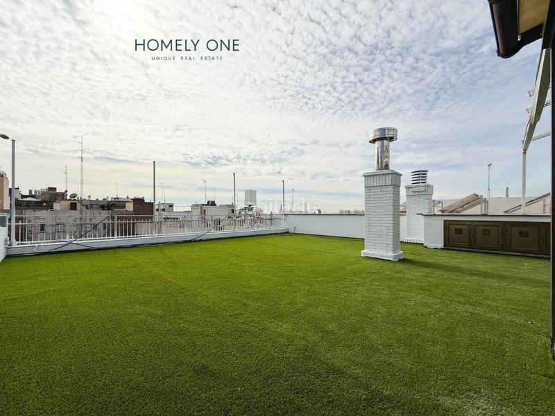 Foto f1a94ed7-4c22-4fdb-88a4-9154d1a4b0ea. Àtic amb calefacció aparcament a Jerónimos Madrid