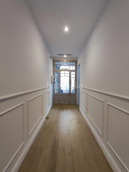 Foto c9b25cde-7247-49dd-aa7e-4887216d4015. Erdgeschoss mit heizung in Casagemes Badalona