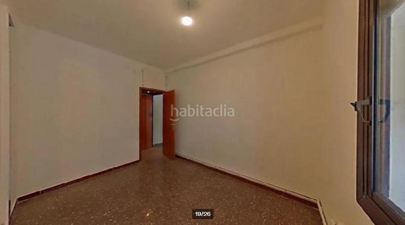 Foto dcf4480b-abda-4a50-904c-96a48ac3afe0. Piso  en venta en calle salva alquilado hasta 022027 en Barcelona