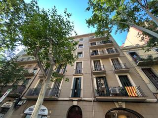 Piso  Carrer de sant antoni maria claret. Oportunidad en finca regia con ascensor! piso luminoso en sant a