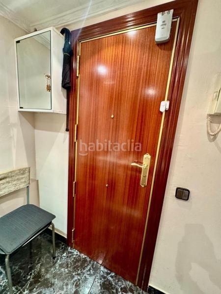 Foto dd0d86a9-8451-4df3-ad74-ca7528583fdd. Planta baixa a Santa Rosa Santa Coloma de Gramenet