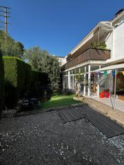 Lloguer Casa  Calle dels atmellers. Vivienda en planta baja con gran jardín y galería acristalada  a