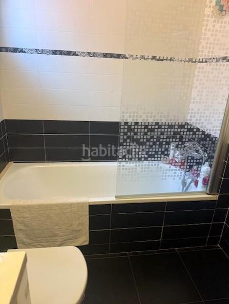 Foto 099f5819-9768-49a8-8121-261e7cf856c2. Casa adossada amb aparcament a Torre Baró Barcelona