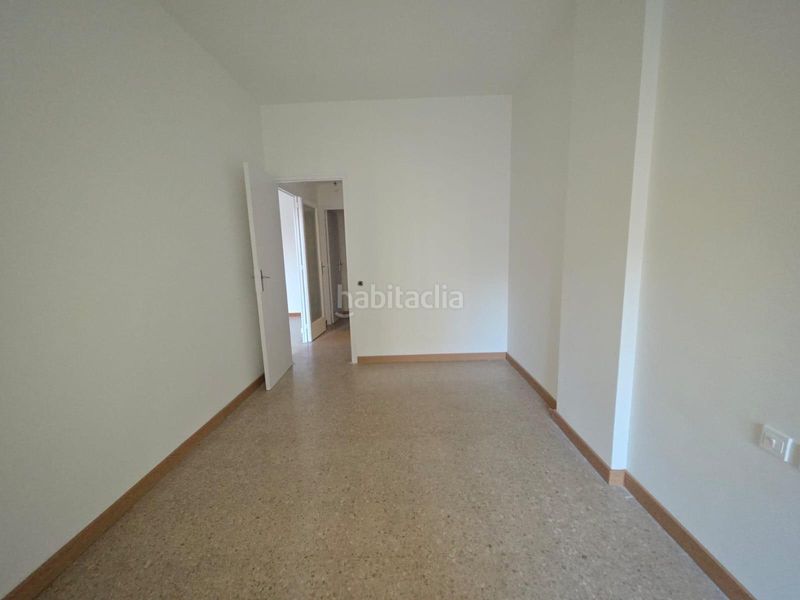 Foto b3197e67-a9a2-4788-8d43-765cf13c5125. Pis a El Clot Barcelona