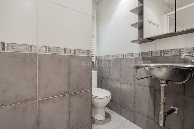 Foto e245a5c9-fd49-48d7-999a-3f9aeb3918f2. Pis a Sant Andreu de Palomar Barcelona