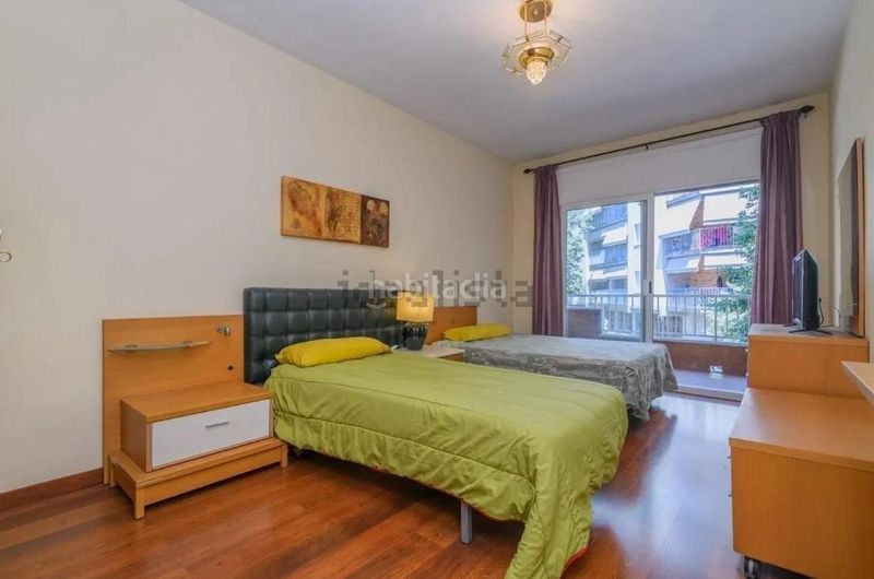 Foto 97cbe824-c4b6-4d50-963f-ed8a4f91e360. Pis a Sant Antoni Barcelona
