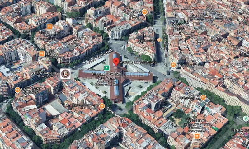 Foto fb266314-ed61-46e4-a77d-1c5a7bd3d4ff. Pis a Sant Antoni Barcelona