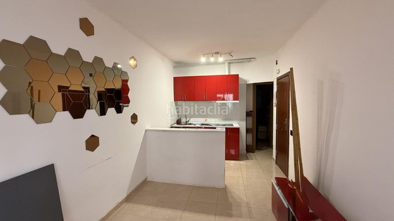 Foto f5484c9a-7291-43f6-9392-0b9aa56fa378. Edificio propiedad vertical Can Vidalet en Can Vidalet Esplugues de Llobregat