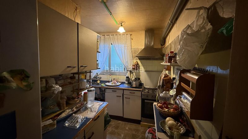 Foto fda03d5d-2b02-4ea2-a2a4-7cbb7d9c3a4d. Edificio propiedad vertical Can Vidalet en Can Vidalet Esplugues de Llobregat