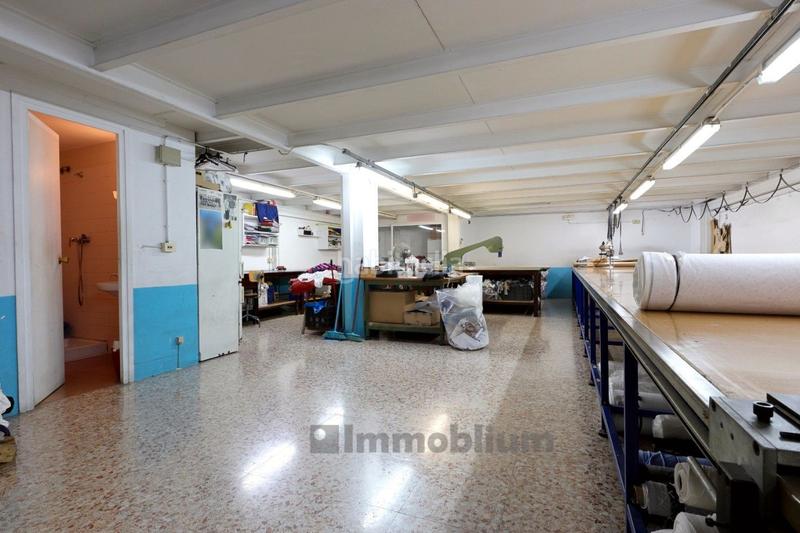 Foto 6f94149d-63d7-4442-970a-0e84e2939e55. Alquiler local comercial con altillo en Centre Mataró