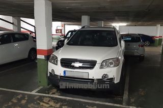 Parking coche  Gran via de les corts catalanes. Junto plaza espaa y amplia