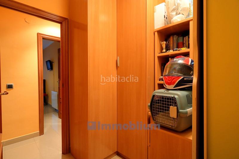 Foto 147af3a5-767a-44ff-889e-3621024f9785. Piso reformado con terraza en Cerdanyola Sud Mataró