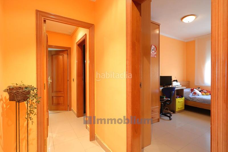 Foto d0a95b66-5077-4876-b872-65a2c8c1eabf. Piso reformado con terraza en Cerdanyola Sud Mataró