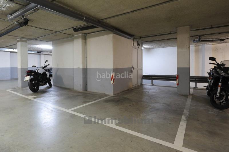 Foto 548424e8-2bad-4181-a053-bf14daa7e2f7. Aparcament cotxe a Via Europa - Parc Central Mataró