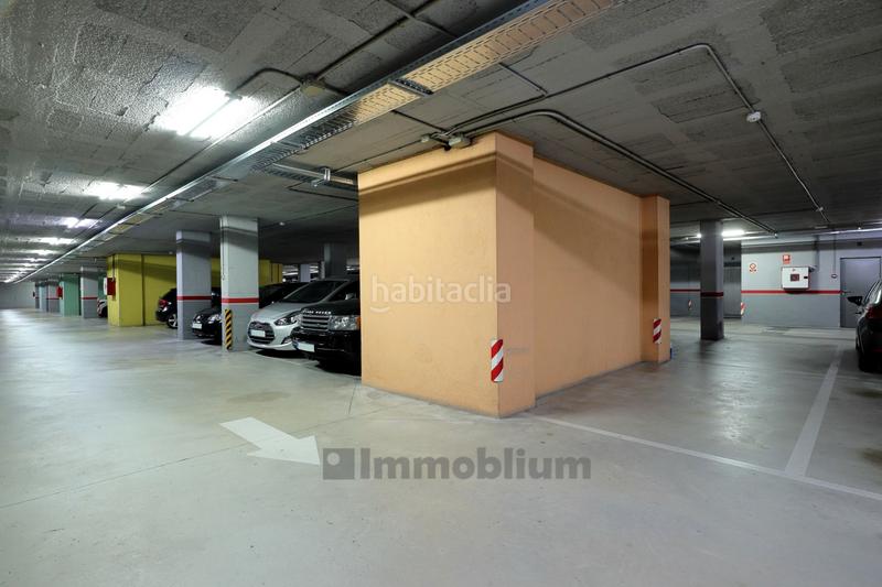 Foto 05ae37ca-8304-469a-94ec-f98a6eeed9af. Parking coche grande con buen acceso en Via Europa - Parc Central Mataró