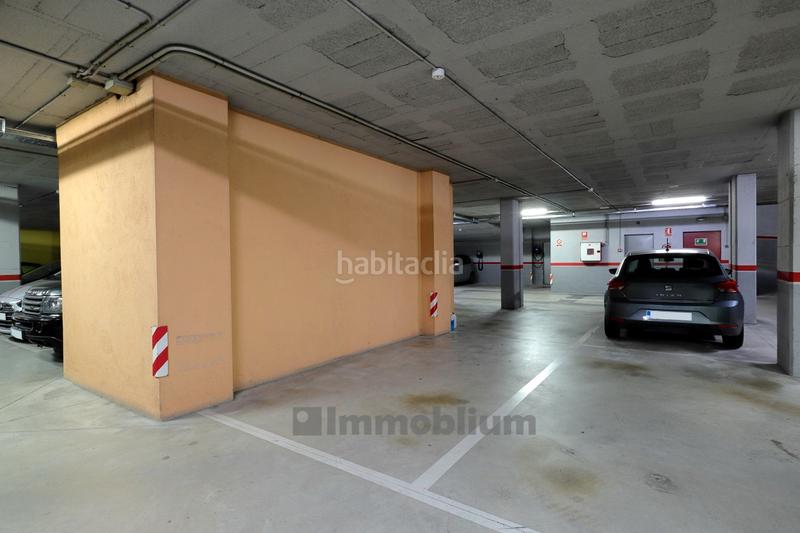 Foto ce395b58-86df-4dff-8b3f-a78ffd9390e2. Parking coche grande con buen acceso en Via Europa - Parc Central Mataró