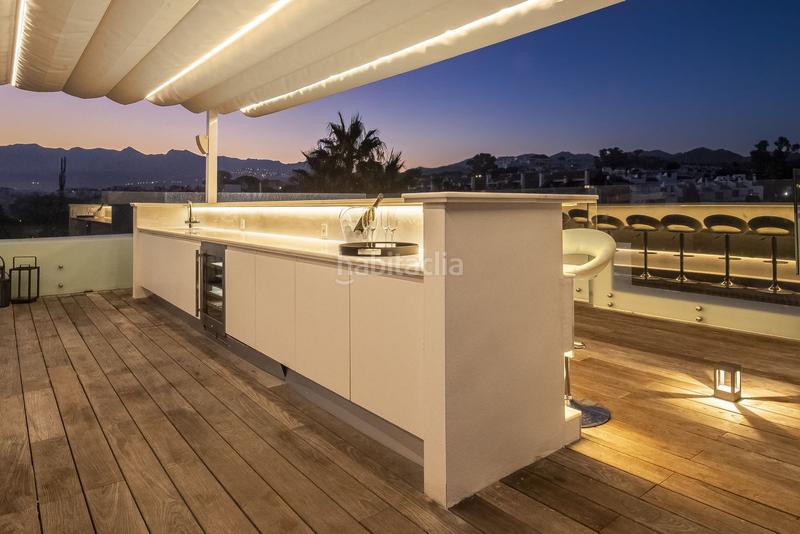 Foto 63094946-1a9b-40ae-aec0-a302e6646c17. Casa villa en primera línea de playa en venta en Costabella en Marbella