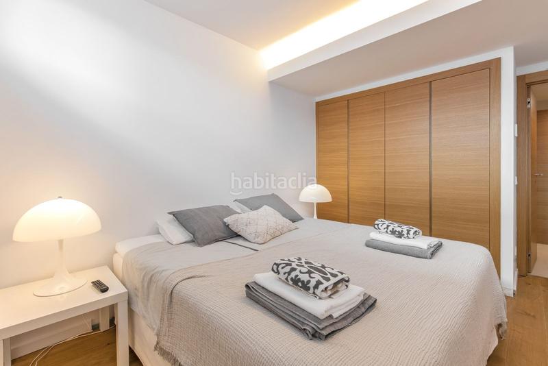 Foto d2223a63-7217-4df2-b318-8befcf400c6a. Casa villa en primera línea de playa en venta en Costabella en Marbella