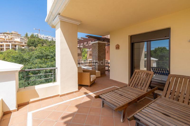 Foto 423688cb-0f34-4d42-9d8f-da5027b5763c. Apartamento  planta media en los arqueros en Benahavís