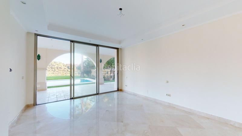 Foto 98312e6b-5c5f-46cf-b659-68af8c48f963. Casa villa de lujo en primera línea de golf en los arqueros en Benahavís