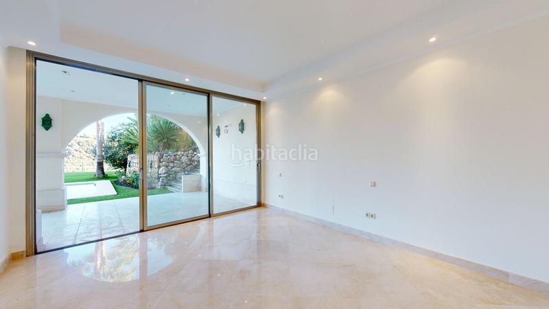 Foto d98b586e-d798-4c68-8fd6-4d0f0a89dc48. Casa villa de lujo en primera línea de golf en los arqueros en Benahavís