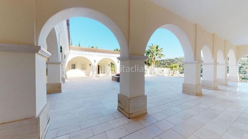 Foto eca15742-6ac9-4e10-addc-900c92f8e032. Casa villa de lujo en primera línea de golf en los arqueros en Benahavís
