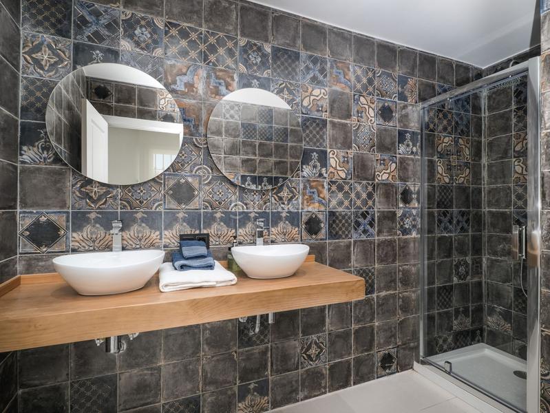 Foto 3682b688-b4f7-40ec-b6e2-9eed1fa86960. Casa chalet independiente en Río Real en venta en Marbella