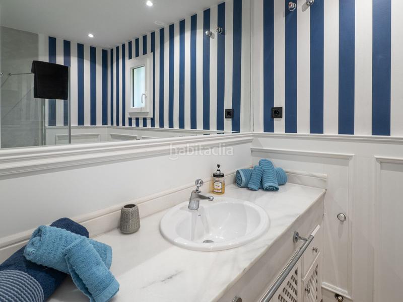 Foto a89987e7-2d98-4c7f-94d3-153f77aed4d2. Casa chalet independiente en Río Real en venta en Marbella