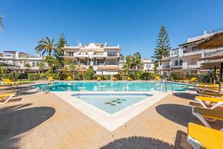 Planta baixa a San Pedro de Alcántara Pueblo. Apartamento planta baja en san pedro de alcántara