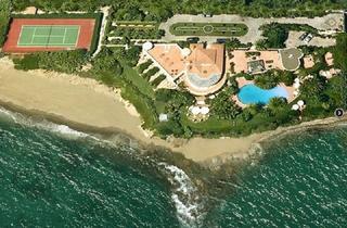 Maison à El Faro de Calaburra - Chaparral. Con una extensión de 2.250 m2 y ubicada en medio de hermosos jar