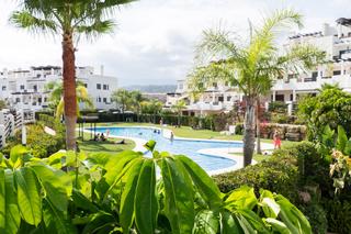 Apartament a La Concha - Resina Golf. Apartamento, terraza, piscina, golf, 2 dormitorios, estepona, la