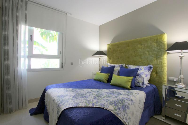 Foto 3b8783cb-c35f-49f3-bb6b-e7b92e41e6a8. Apartamento  planta media en los arqueros en Benahavís
