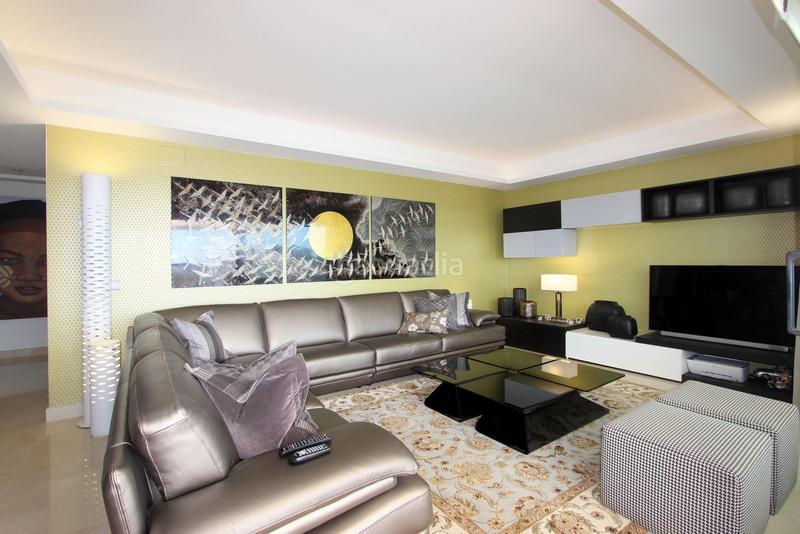 Foto ecdd0852-a57a-4f33-b1ba-18ecf404f906. Apartamento  planta media en los arqueros en Benahavís