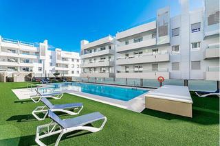Apartamento en San Pedro de Alcántara Pueblo. Apartamento planta media en san pedro de alcántara