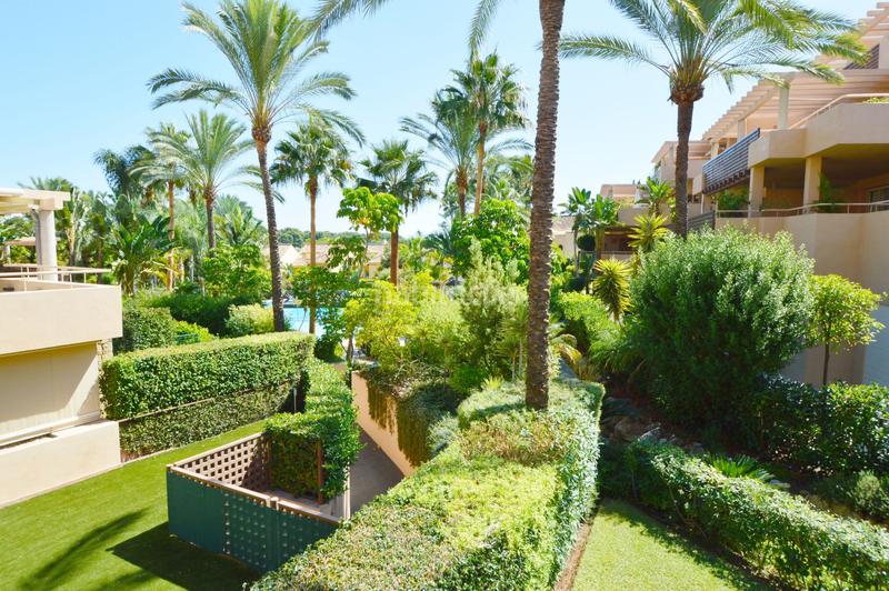 Foto 8323b016-6640-48a8-9cf2-76517c2eb1b7. Apartamento magnificent apartment located in a luxurious urbanization within the Río Real golf course, east. excellent location, just en Marbella
