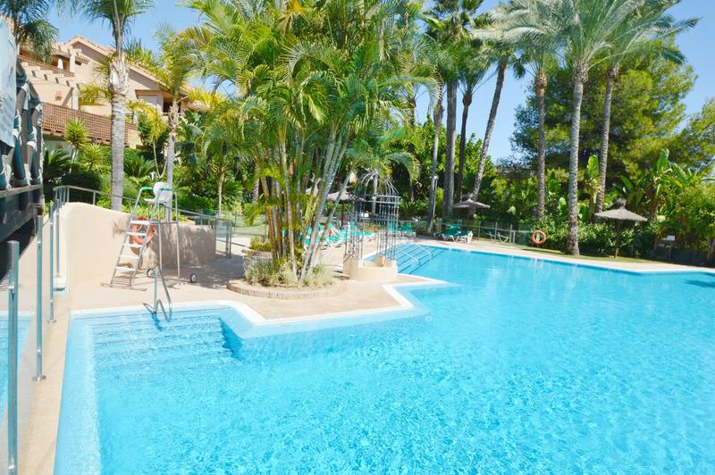 Foto 9b5c052e-2c9f-40e2-8e10-0439f5ba3e7e. Apartamento magnificent apartment located in a luxurious urbanization within the Río Real golf course, east. excellent location, just en Marbella