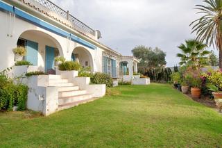 Maison à San Pedro de Alcántara Pueblo. Chalet independiente en san pedro de alcántara