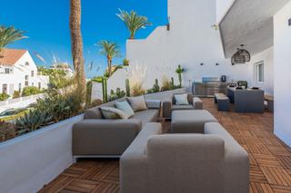 Apartament a Nueva Andalucía centro. Recién renovado apartamento de inspiración escandinava en nueva