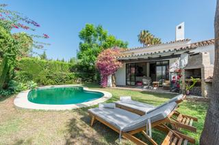 Casa en Pernet 22. Chalet independiente en atalaya