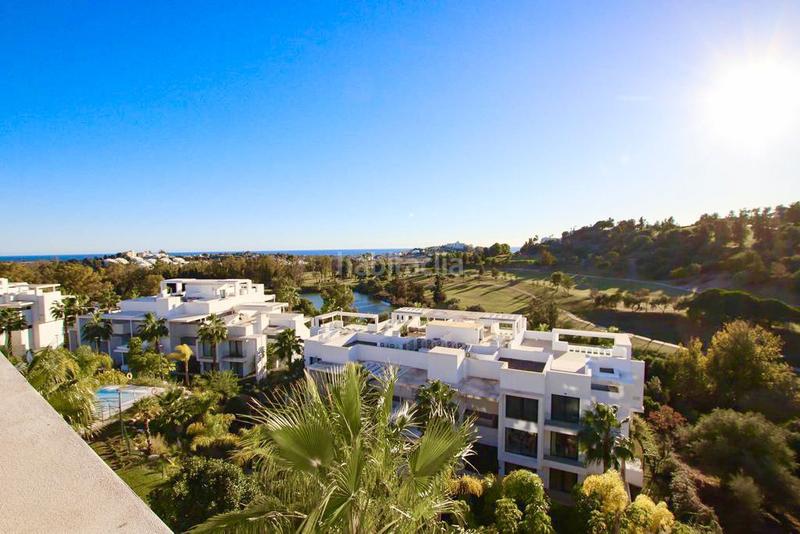 Foto 4d17c8cd-0e7b-492c-8673-c640067cfd64. Ático exclusivo ático dúplex en atalaya hills en Benahavís pueblo Benahavís