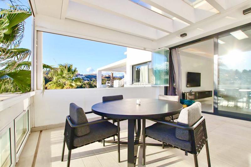 Foto 75cb98ce-6b8f-46b2-a115-bc01a506cabb. Ático exclusivo ático dúplex en atalaya hills en Benahavís pueblo Benahavís