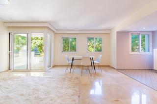Appartement à Antonio belon 6. Apartamento renovado de 3 habitaciones en el corazón de marbella