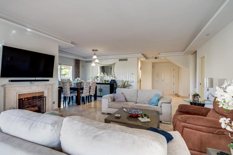 Foto f0e13ee1-6e7f-45f2-b9d4-6b7f25c9865d. Miete dachwohnung mit heizung parking pool in Benatalaya Estepona