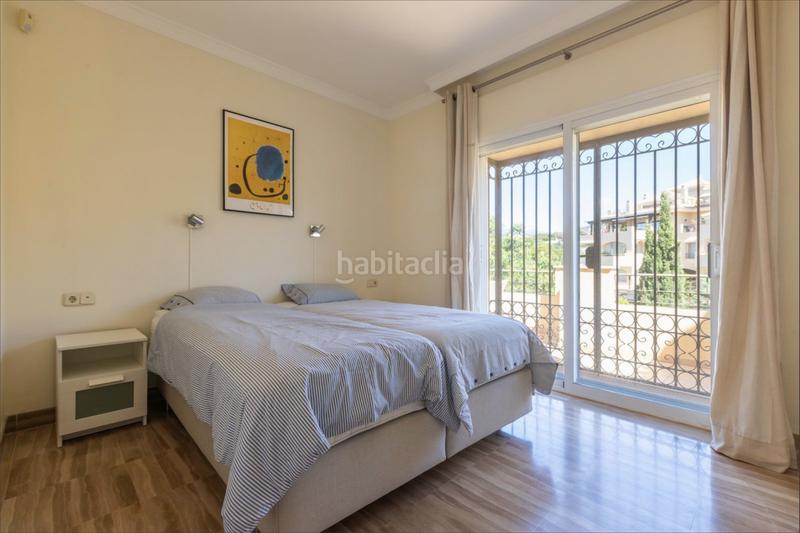 Foto 24f1db3f-b3e8-479d-b4f3-6b295408c6b2. Ático espacioso ático dúplex con impresionantes vistas al mar en elviria. en Marbella