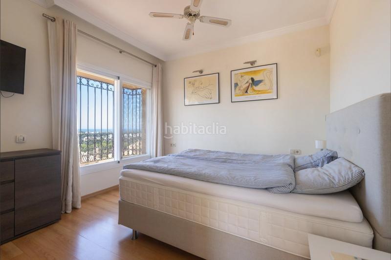 Foto 2dae238b-16c5-4551-a91d-9d91e544dd74. Ático espacioso ático dúplex con impresionantes vistas al mar en elviria. en Marbella