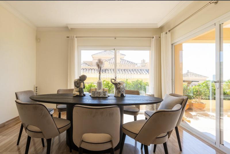 Foto 5987865c-834d-4259-b2fa-29565aec57e0. Ático espacioso ático dúplex con impresionantes vistas al mar en elviria. en Marbella