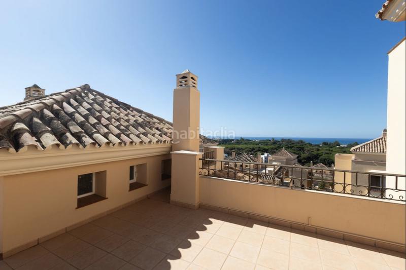Foto 857f880b-428b-4d57-9b22-982091b15b19. Ático espacioso ático dúplex con impresionantes vistas al mar en elviria. en Marbella
